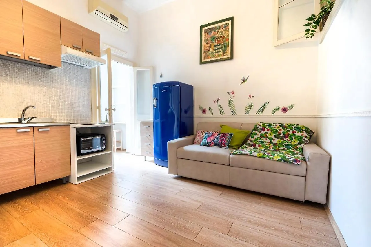 La Bombetta Cheerful Apartment Bari